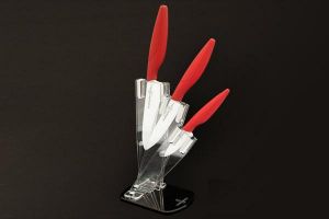 Три керамических ножа Hatamoto серии Home c подставкой для трех ножей со скидкой 15%